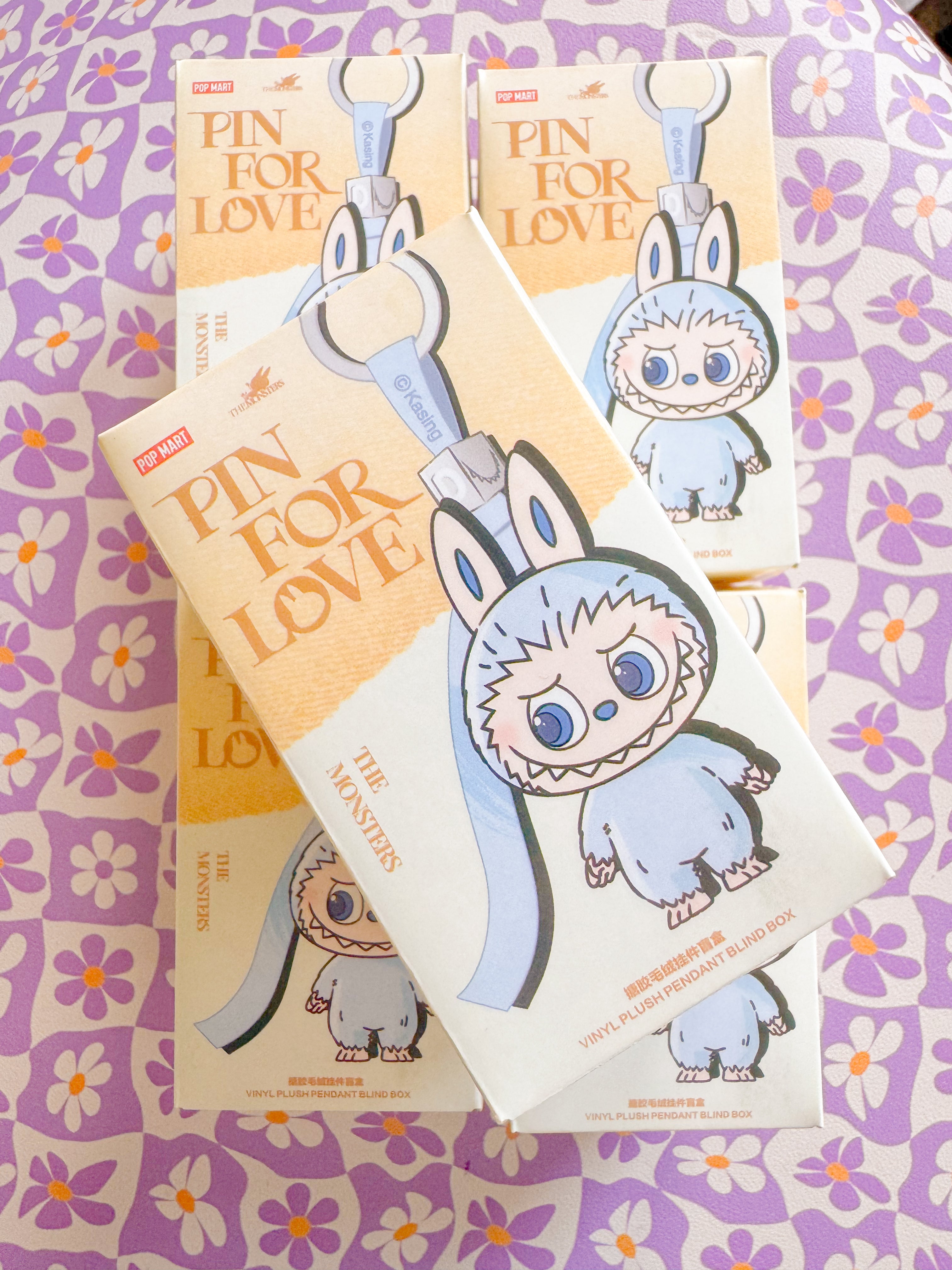 La Bu Bu Blind Boxes - Pin for Love